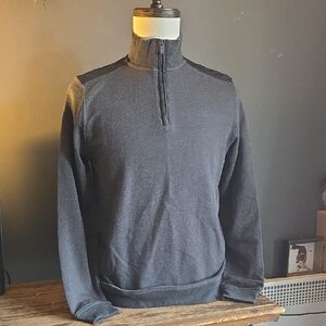 NWT Black Brown 1826 Half Zip Pull Over Sweater With Quilted Nylon Shoulder Back